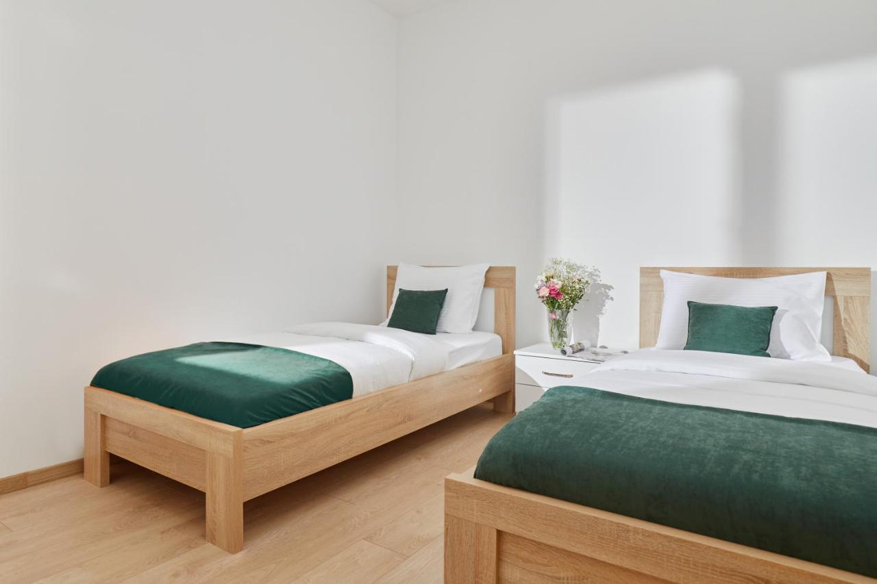 Peaceful Sunhill Apartments Котор Экстерьер фото