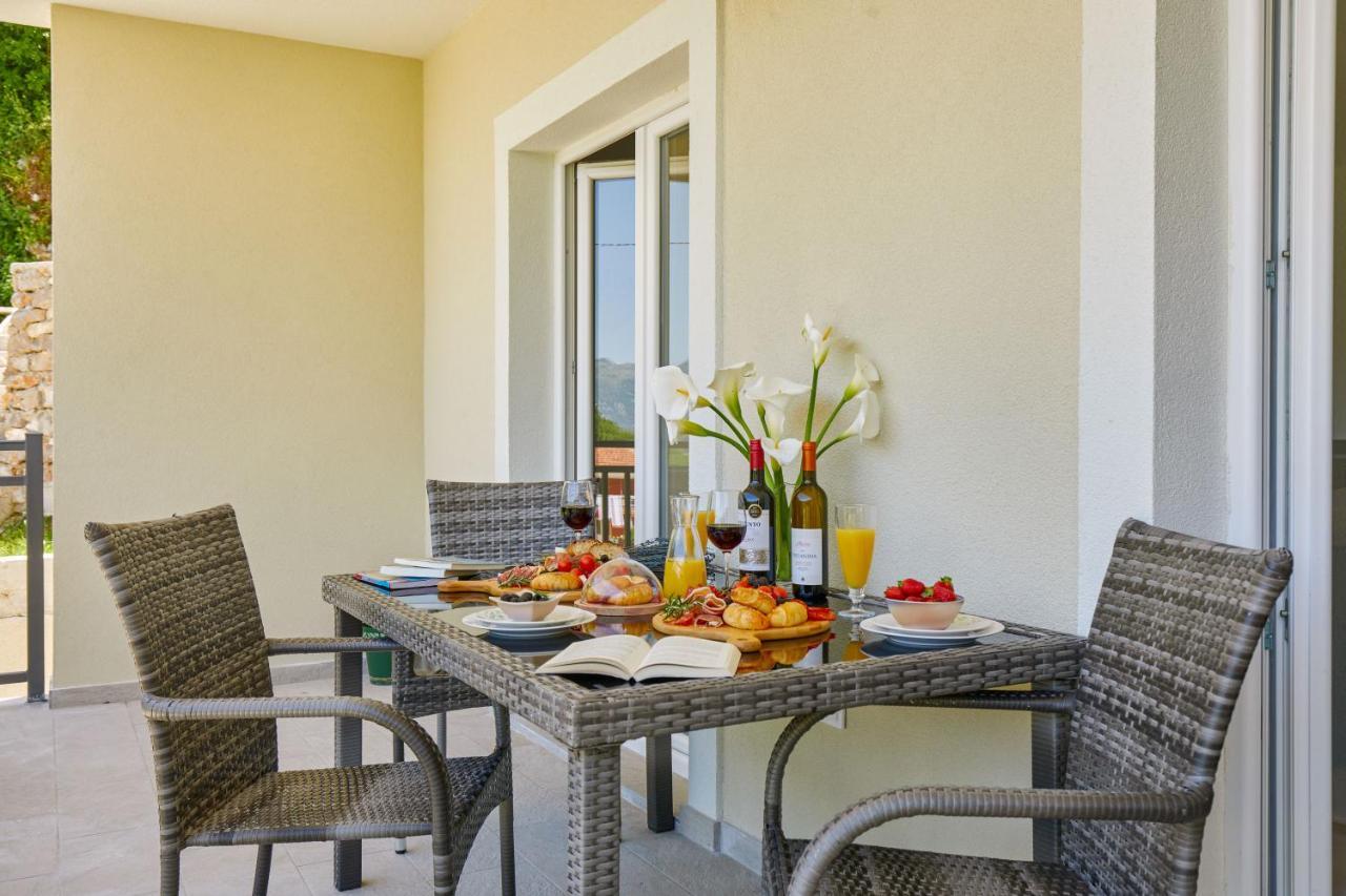Peaceful Sunhill Apartments Котор Экстерьер фото