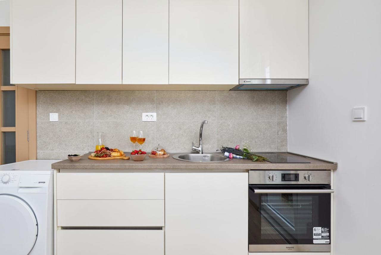 Peaceful Sunhill Apartments Котор Экстерьер фото