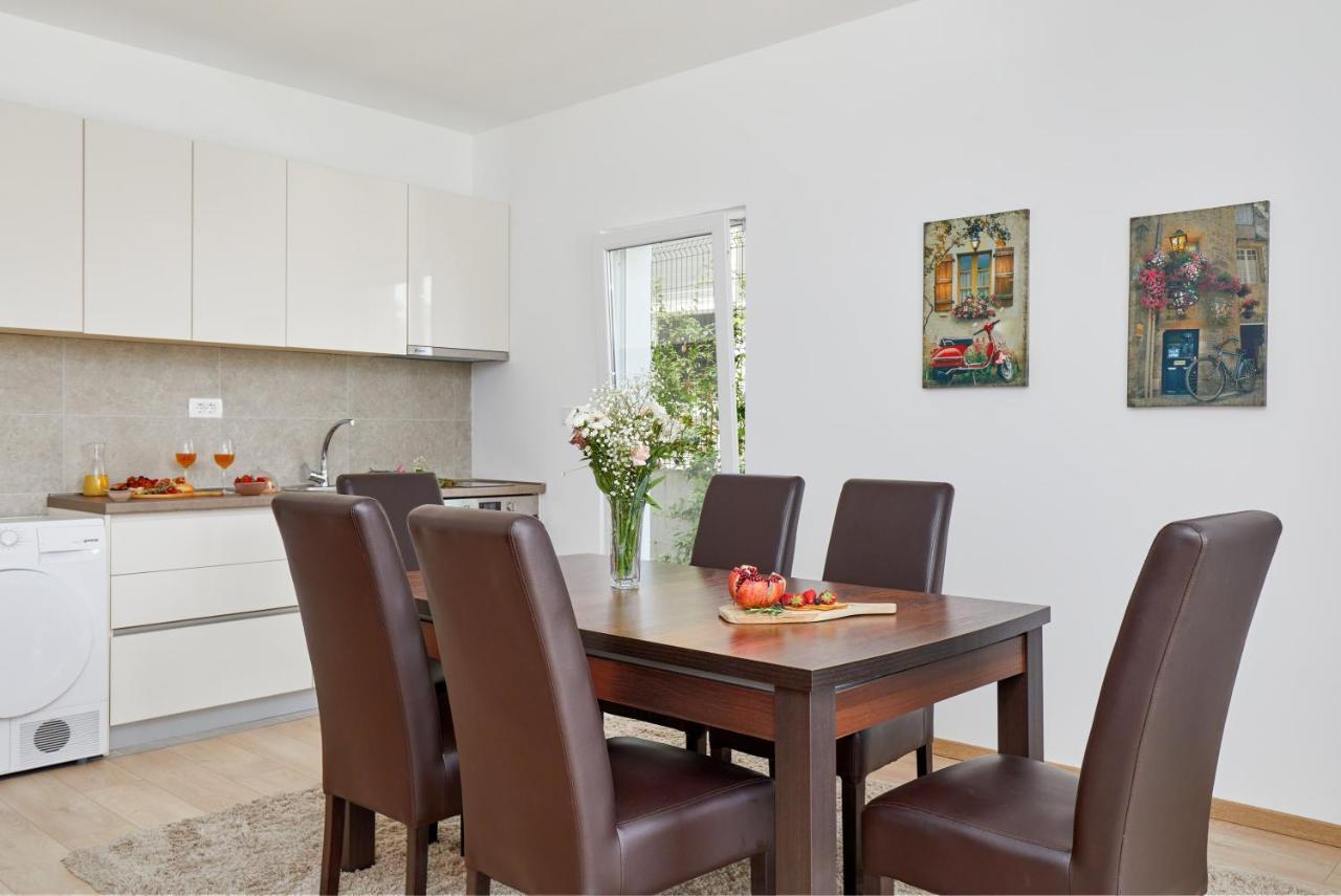 Peaceful Sunhill Apartments Котор Экстерьер фото