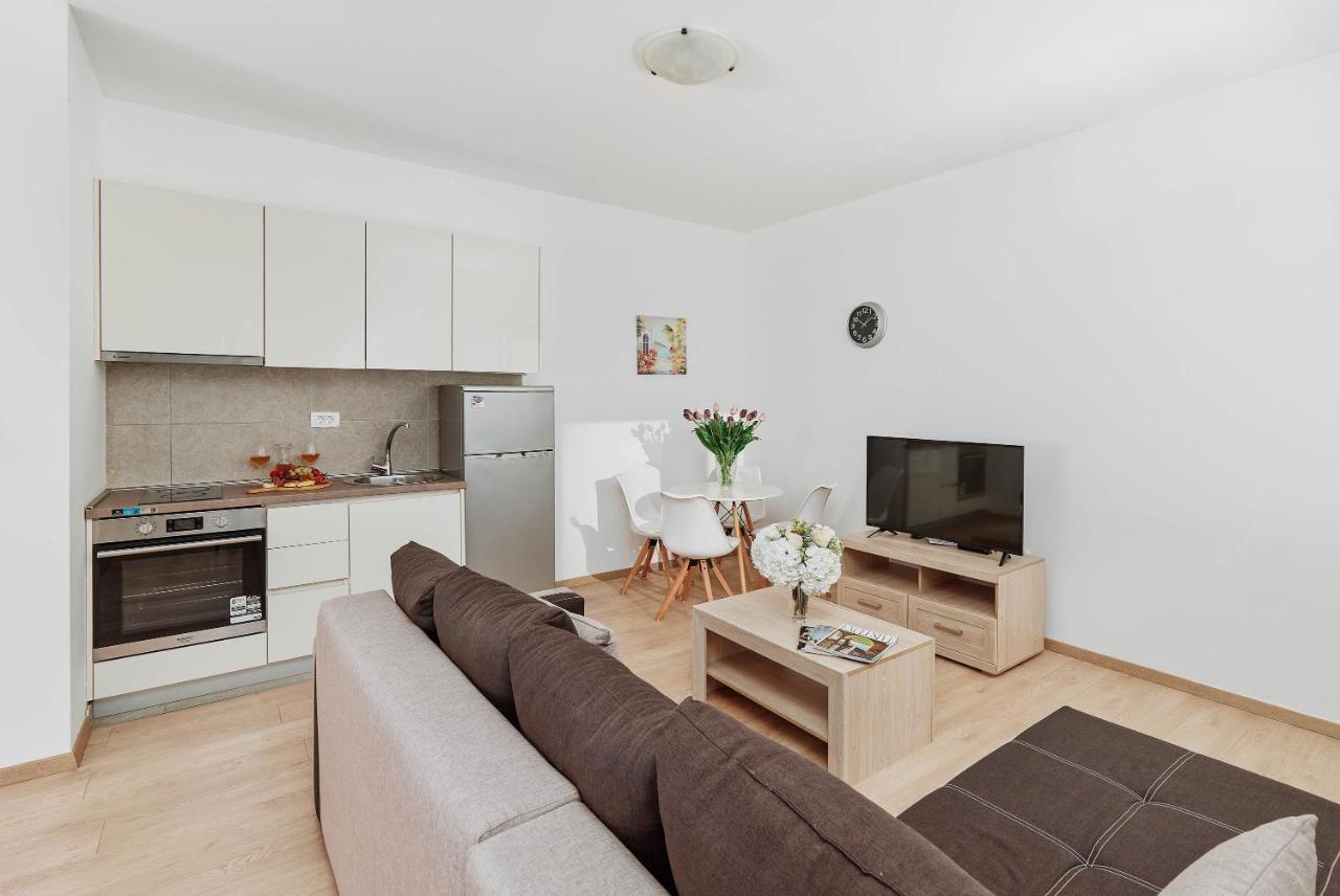 Peaceful Sunhill Apartments Котор Экстерьер фото